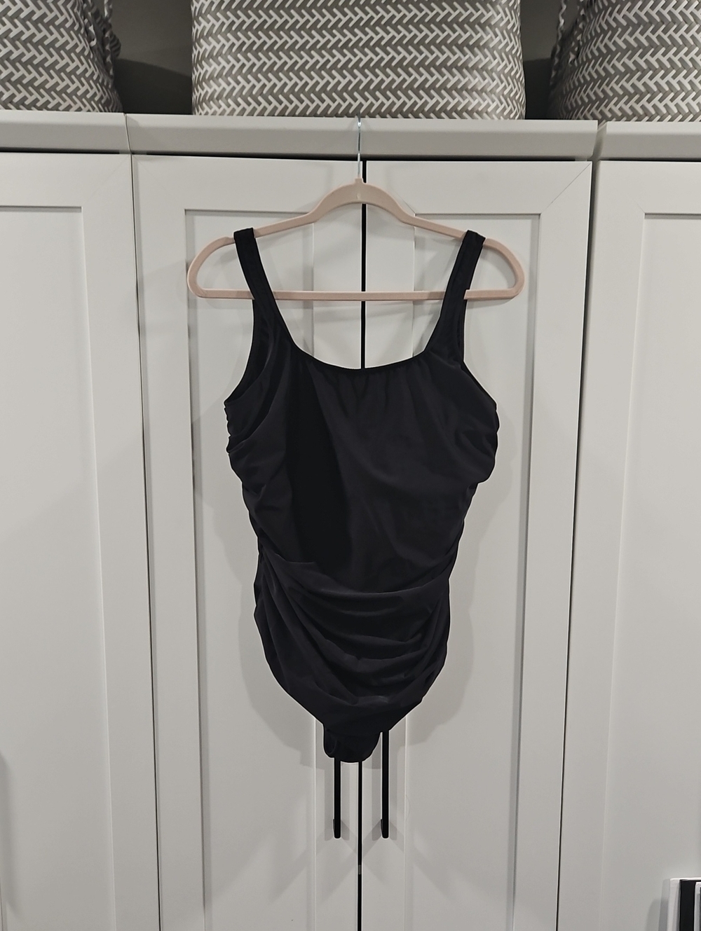 L.L. Bean Womans Black Swimsuit Made In USA  Underwire.  Size 22W